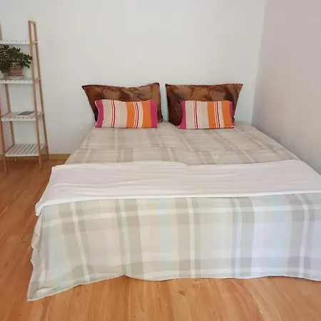 Appartement Ciresica Budget 2br La Intrare Mamaia Cu Ac Gratuit *